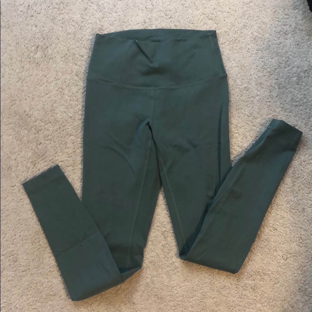 Lululemon Wunder Under Luon